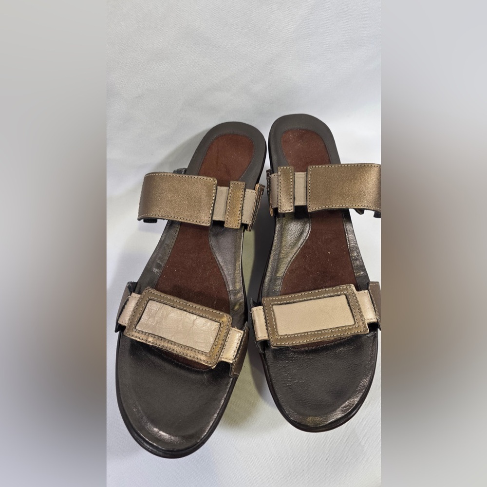 Naot Treasure Grecian Gold Champagne Women's Sandal Size EUR 42